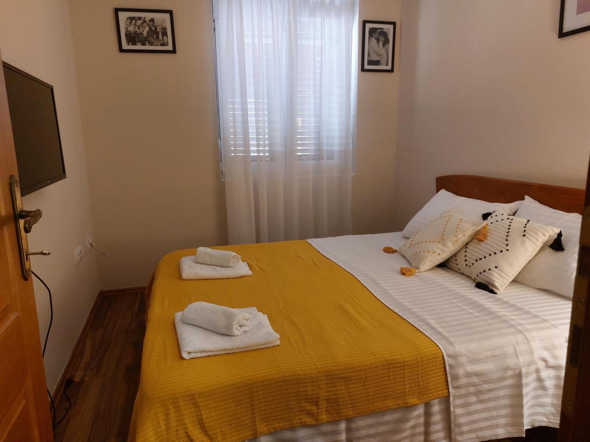 Apartman Sicilija 호텔 포드고리차 외부 사진